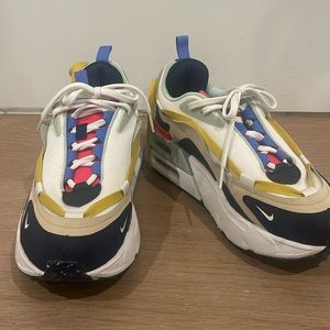 PRICE DROP !! Authentic NIKE women’s Furiosa 🌈